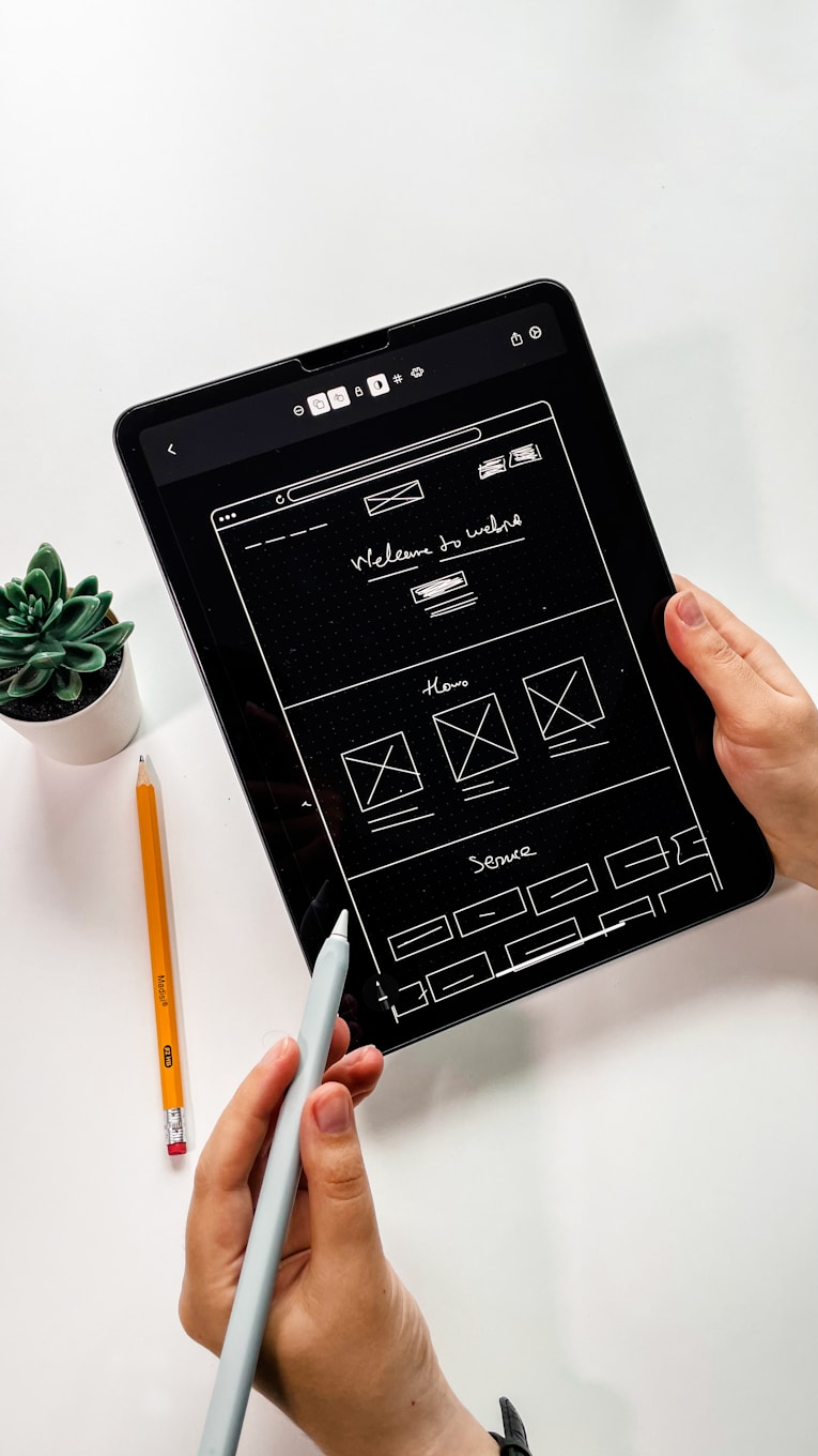 Design & Creative UX/UI